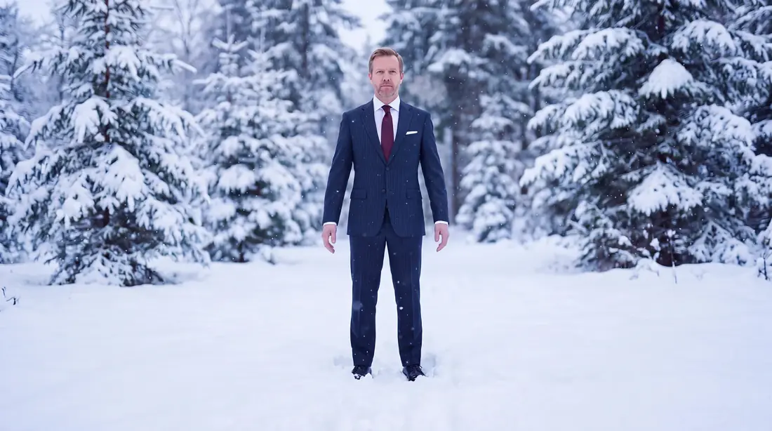 Vyebe Custom Suits, the snow, the basted fitting, out in the cold